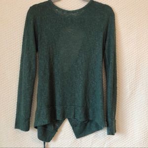 green top that wraps in back